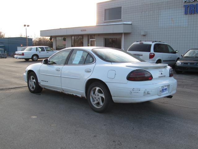 1999 Pontiac Grand Prix SE