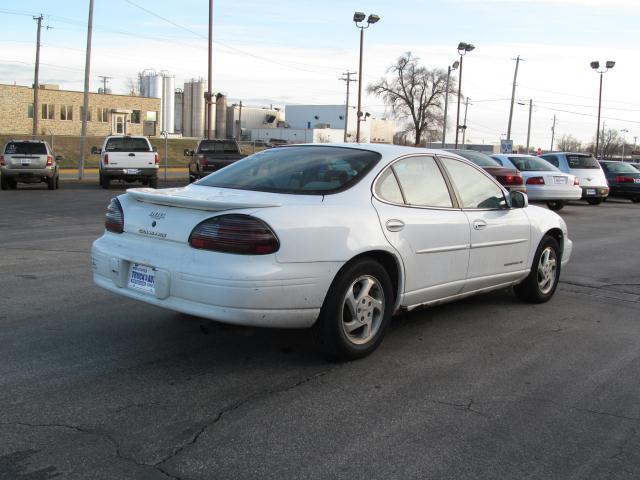 1999 Pontiac Grand Prix SE