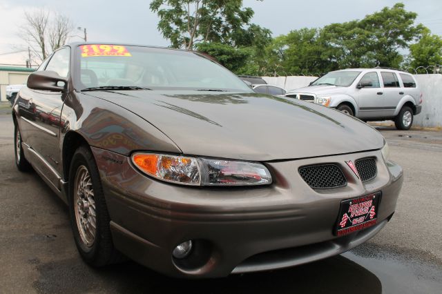 1999 Pontiac Grand Prix Sportback LS