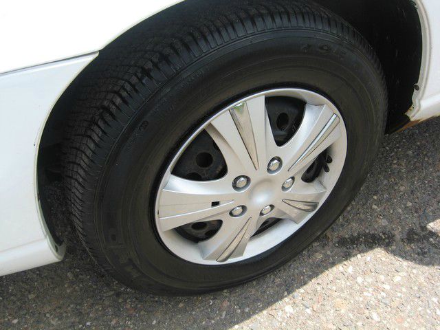 1999 Pontiac Grand Prix Sport -5 Speed-stick-4x4