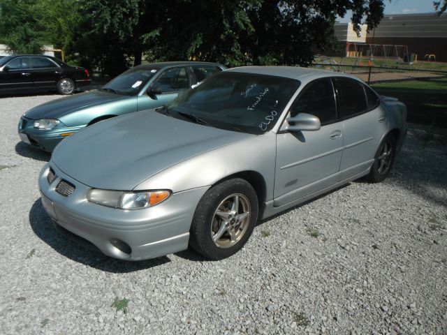 1999 Pontiac Grand Prix 4dr Quad Cab WB 4WD SLT