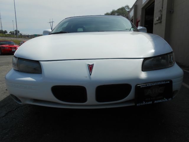 1999 Pontiac Grand Prix Sport -5 Speed-stick-4x4