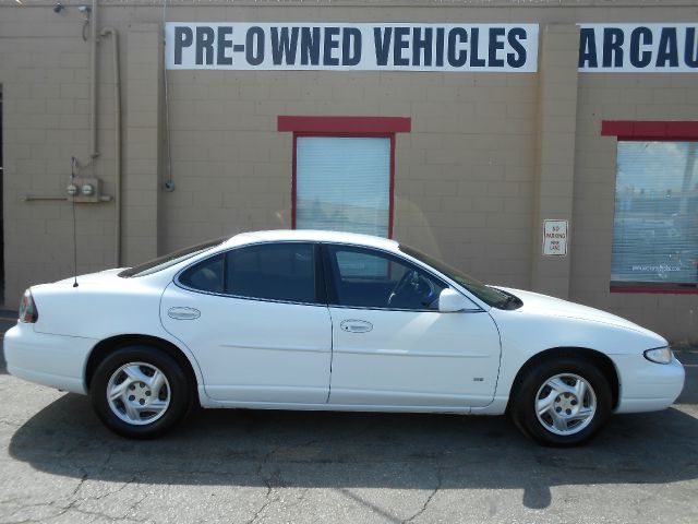 1999 Pontiac Grand Prix Sport -5 Speed-stick-4x4