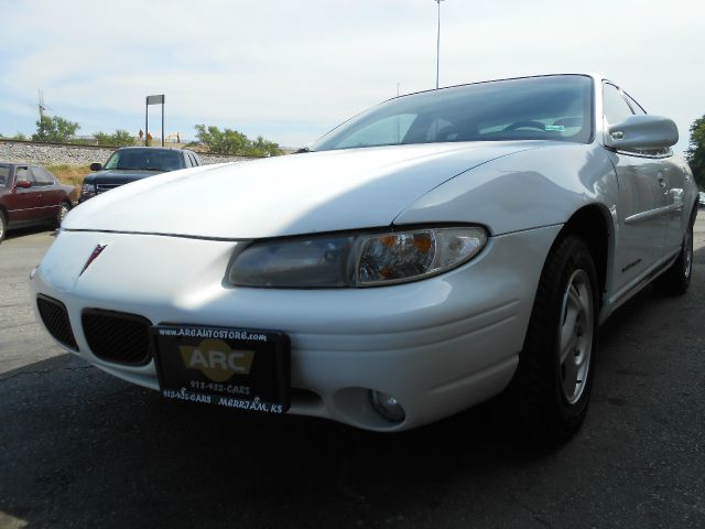 1999 Pontiac Grand Prix Sport -5 Speed-stick-4x4