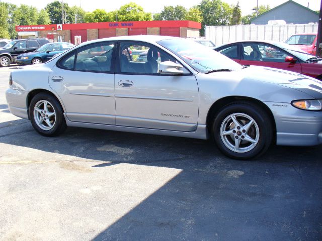 1999 Pontiac Grand Prix XUV SLE 4WD