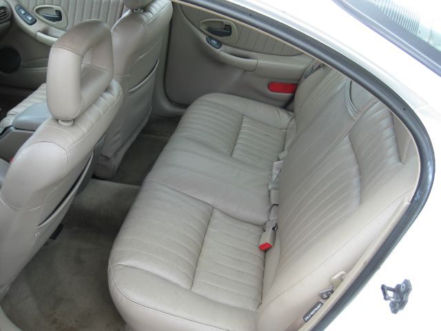 1999 Pontiac Grand Prix XUV SLE 4WD