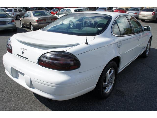 1999 Pontiac Grand Prix SE