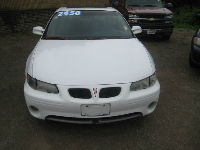 2000 Pontiac Grand Prix XUV SLE 4WD