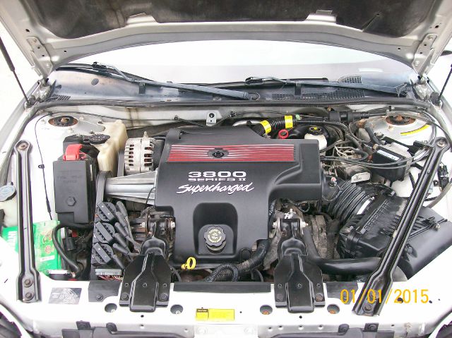 2000 Pontiac Grand Prix Sedan LS W/1ls