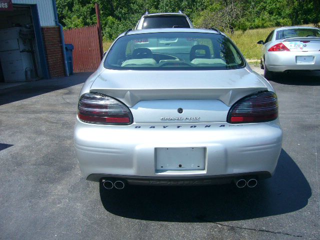 2000 Pontiac Grand Prix Sedan LS W/1ls