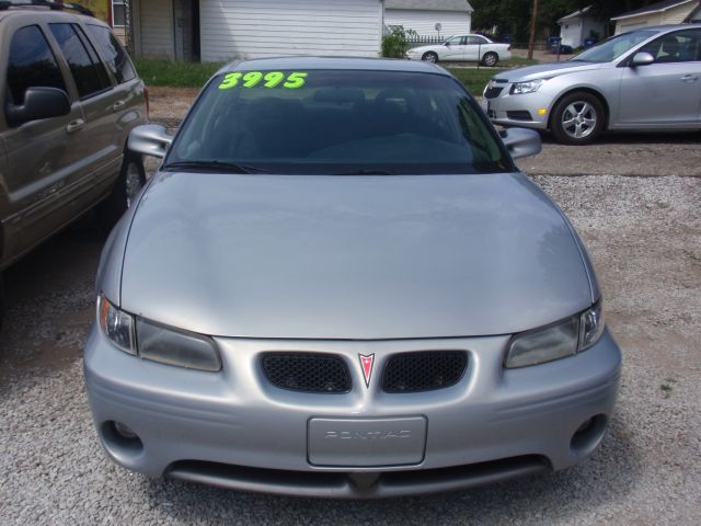 2000 Pontiac Grand Prix XUV SLE 4WD
