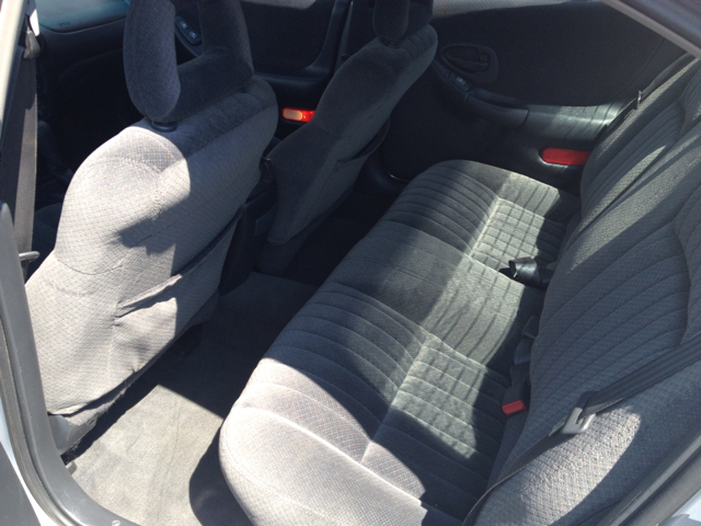 2000 Pontiac Grand Prix Sport -5 Speed-stick-4x4