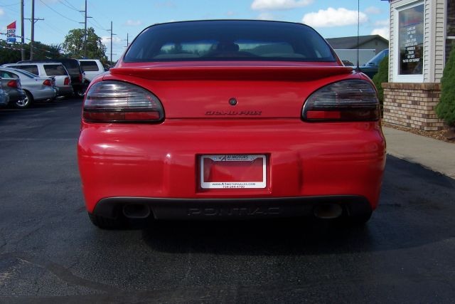 2000 Pontiac Grand Prix XUV SLE 4WD