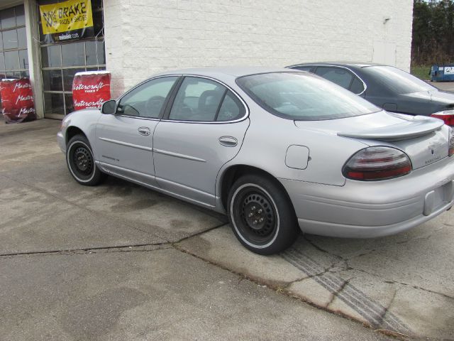 2000 Pontiac Grand Prix SE