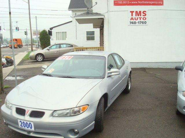2000 Pontiac Grand Prix LS Flex Fuel 4x4 This Is One Of Our Best Bargains