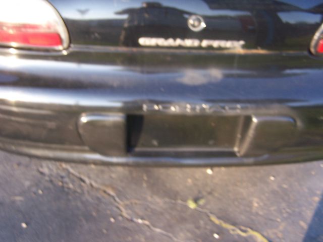 2000 Pontiac Grand Prix Sport -5 Speed-stick-4x4