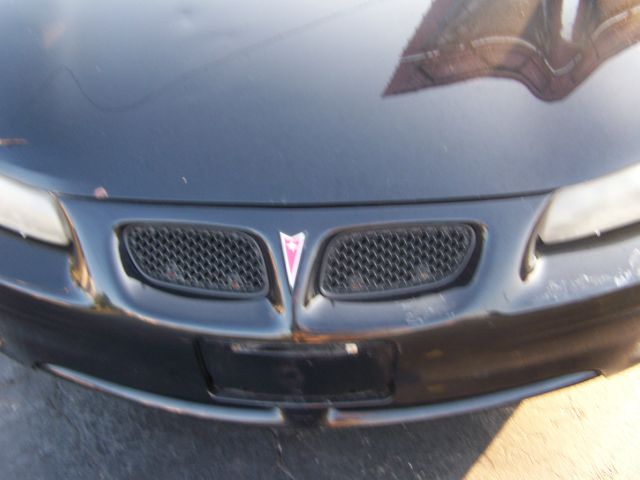 2000 Pontiac Grand Prix Sport -5 Speed-stick-4x4