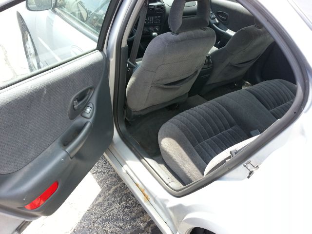 2000 Pontiac Grand Prix XUV SLE 4WD