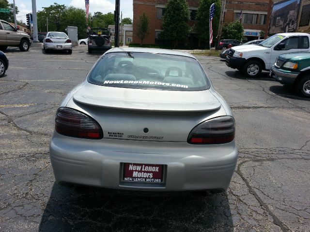 2000 Pontiac Grand Prix XUV SLE 4WD