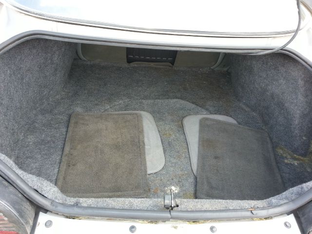 2000 Pontiac Grand Prix XUV SLE 4WD