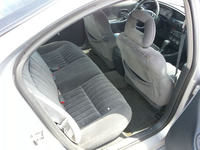 2000 Pontiac Grand Prix XUV SLE 4WD