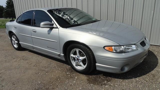 2000 Pontiac Grand Prix XLT Triton