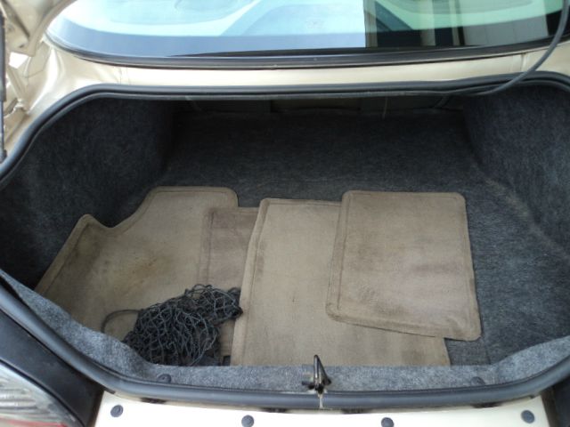 2000 Pontiac Grand Prix XUV SLE 4WD