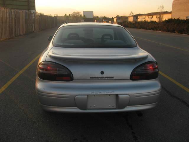 2001 Pontiac Grand Prix Sport -5 Speed-stick-4x4