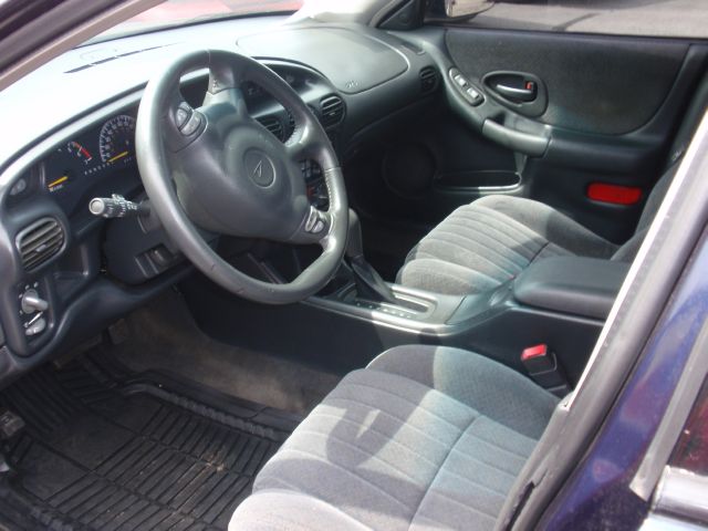 2001 Pontiac Grand Prix XUV SLE 4WD