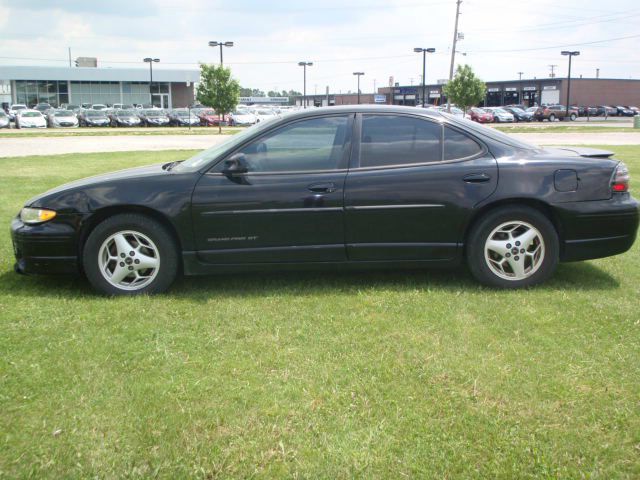 2001 Pontiac Grand Prix LS Flex Fuel 4x4 This Is One Of Our Best Bargains