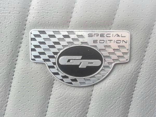 2001 Pontiac Grand Prix XUV SLE 4WD