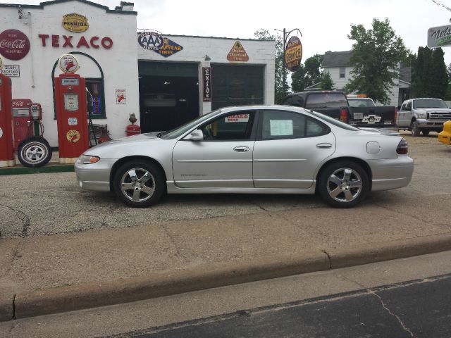 2001 Pontiac Grand Prix XUV SLE 4WD