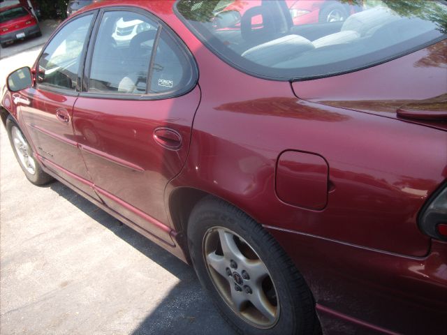 2001 Pontiac Grand Prix XUV SLE 4WD