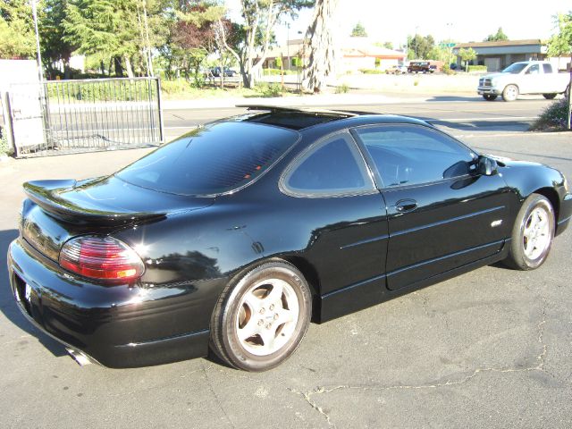 2001 Pontiac Grand Prix 335xi Coupe AWD
