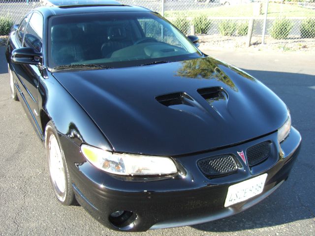 2001 Pontiac Grand Prix 335xi Coupe AWD