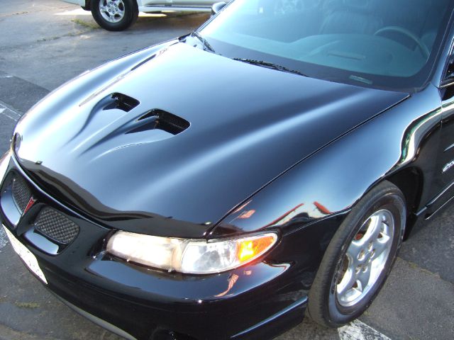 2001 Pontiac Grand Prix 335xi Coupe AWD