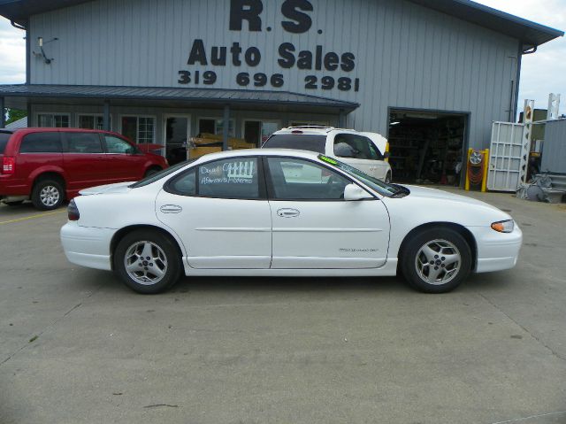 2001 Pontiac Grand Prix XUV SLE 4WD