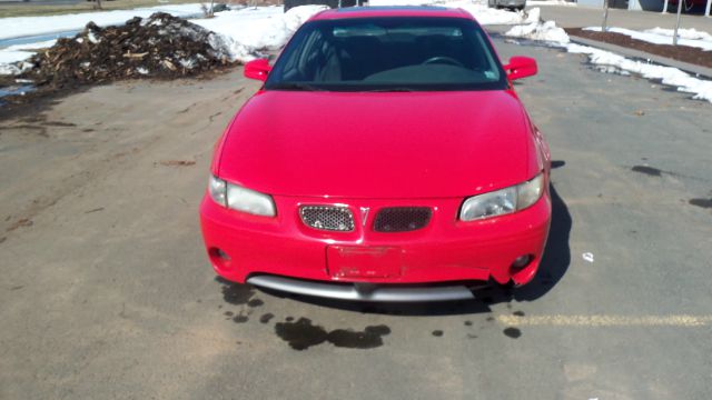 2001 Pontiac Grand Prix XUV SLE 4WD