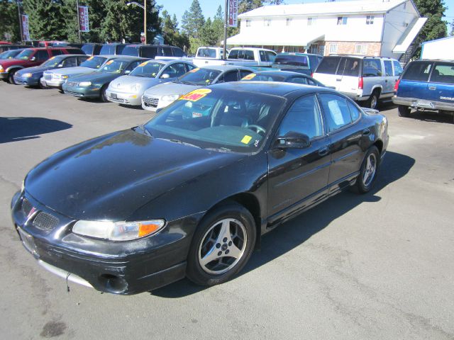 2001 Pontiac Grand Prix XUV SLE 4WD