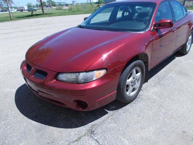 2001 Pontiac Grand Prix Sport -5 Speed-stick-4x4