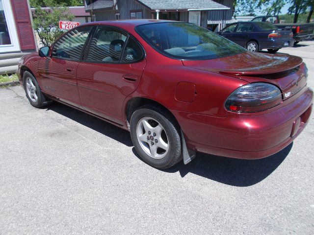 2001 Pontiac Grand Prix Sport -5 Speed-stick-4x4