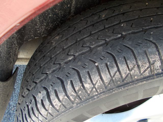 2001 Pontiac Grand Prix Sport -5 Speed-stick-4x4