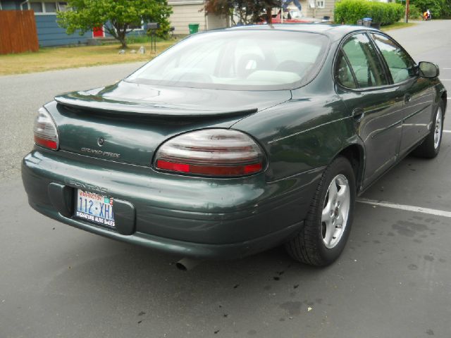 2001 Pontiac Grand Prix Sport -5 Speed-stick-4x4