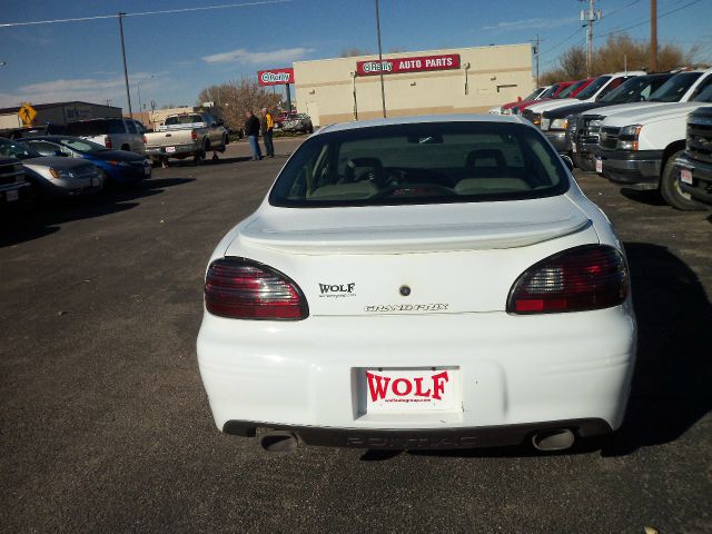 2001 Pontiac Grand Prix XUV SLE 4WD