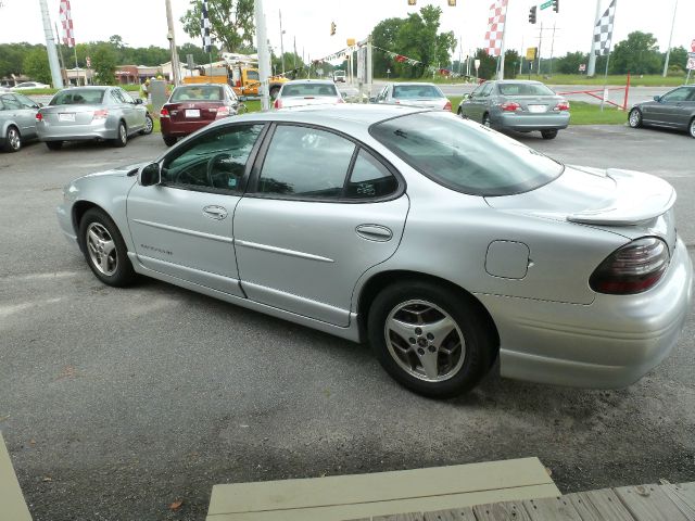 2001 Pontiac Grand Prix XUV SLE 4WD