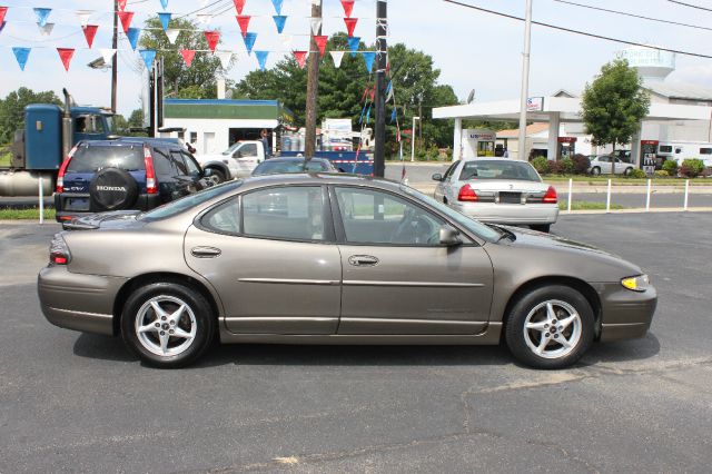 2001 Pontiac Grand Prix XUV SLE 4WD