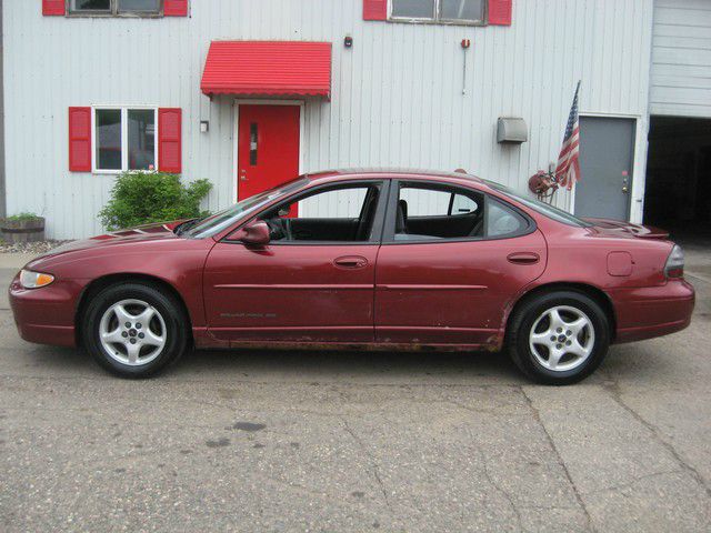 2001 Pontiac Grand Prix Sport -5 Speed-stick-4x4