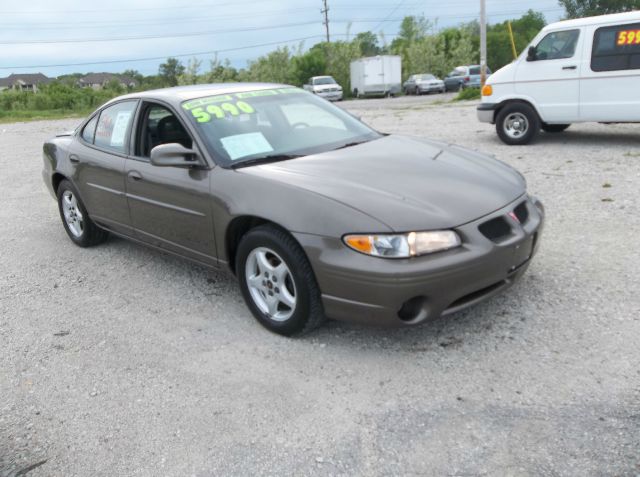 2001 Pontiac Grand Prix Sport -5 Speed-stick-4x4