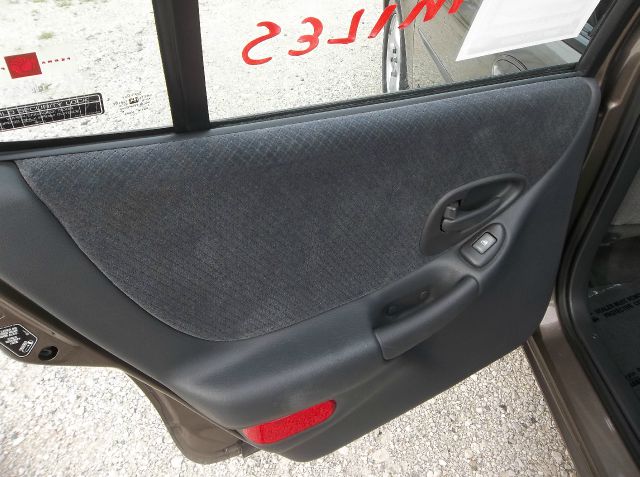 2001 Pontiac Grand Prix Sport -5 Speed-stick-4x4