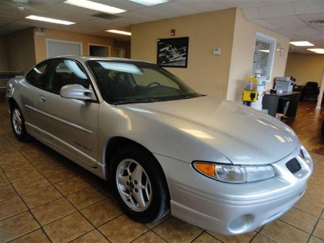 2002 Pontiac Grand Prix Sportback LS